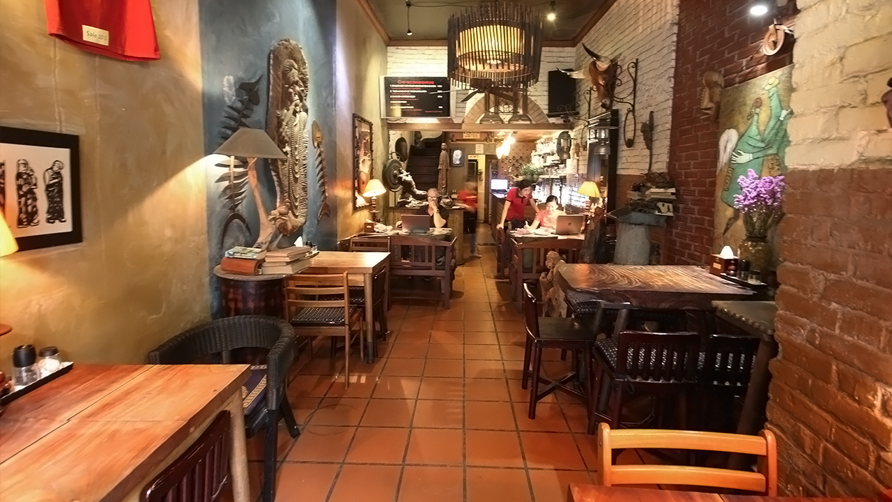 thiet-ke-noi-that-ban-ghe-cafe